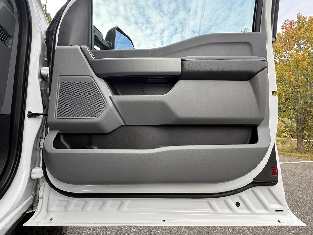 Ford Super Duty F-250 SRW XLT 4WD SuperCab 6.75' Box 2023