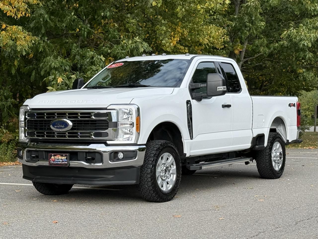 Ford Super Duty F-250 SRW XLT 4WD SuperCab 6.75' Box 2023