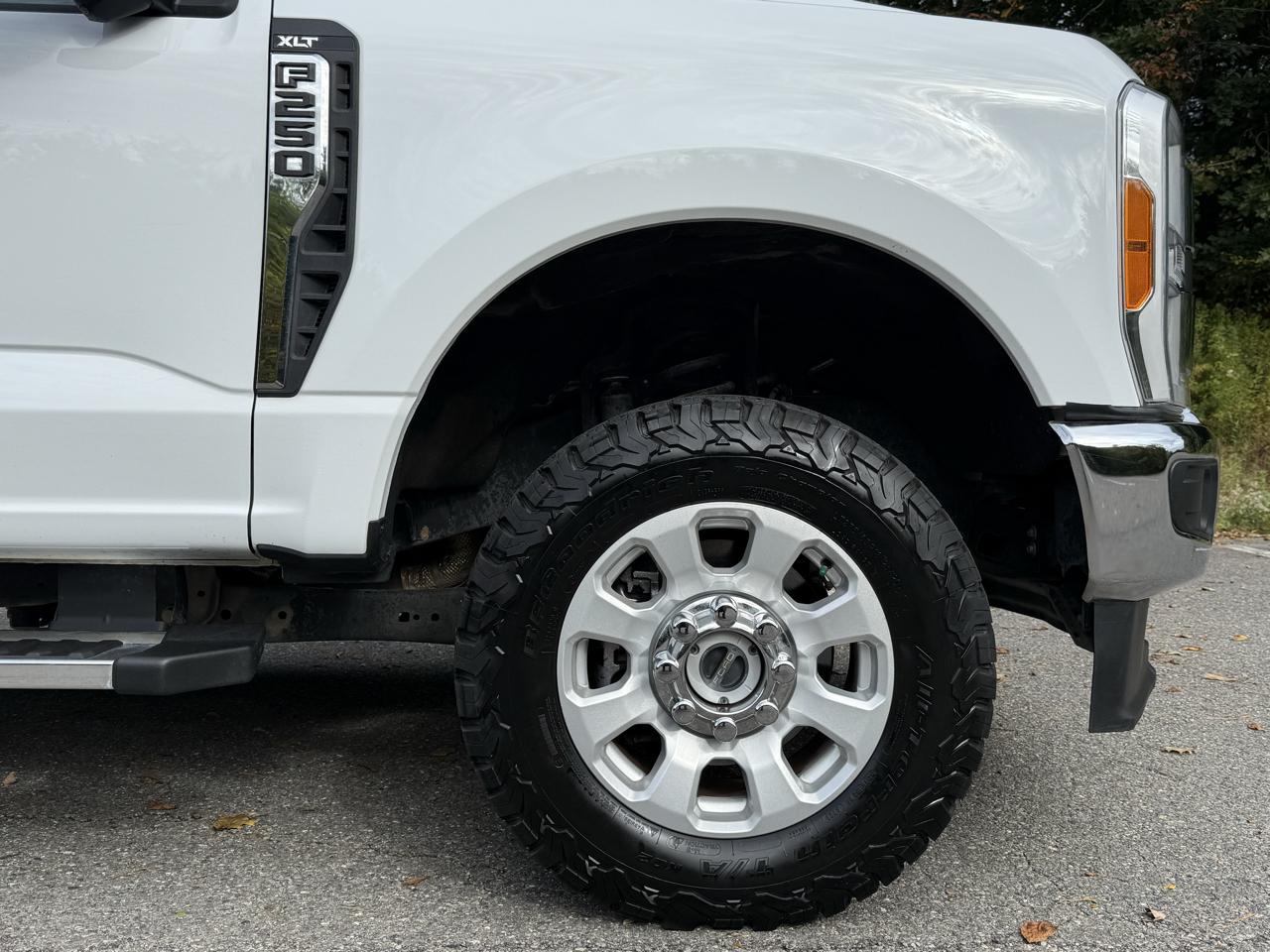 Ford Super Duty F-250 SRW XLT 4WD SuperCab 6.75' Box 2023