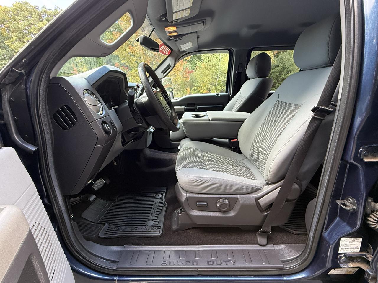 Ford Super Duty F-250 SRW 4WD Crew Cab 156" XLT 2016