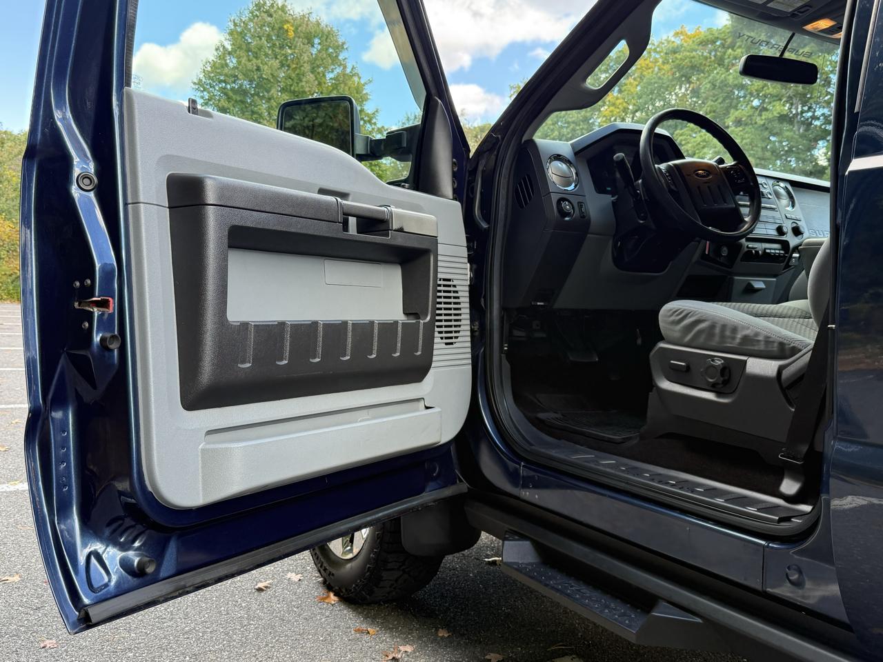 Ford Super Duty F-250 SRW 4WD Crew Cab 156" XLT 2016