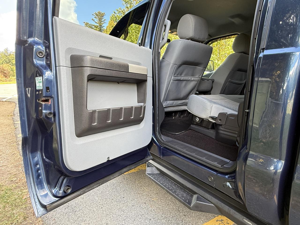 Ford Super Duty F-250 SRW 4WD Crew Cab 156" XLT 2016