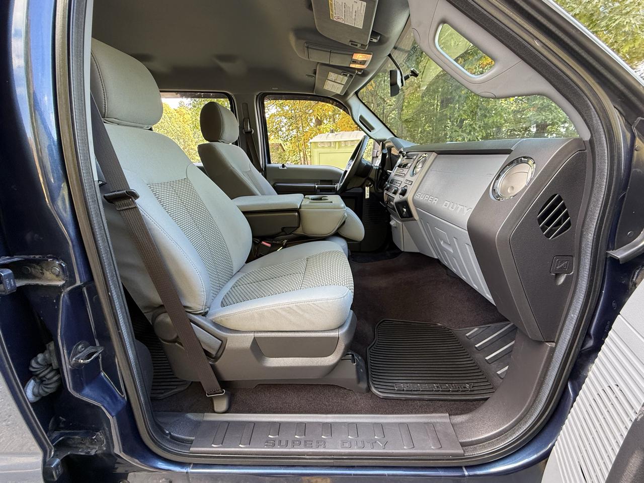 Ford Super Duty F-250 SRW 4WD Crew Cab 156" XLT 2016