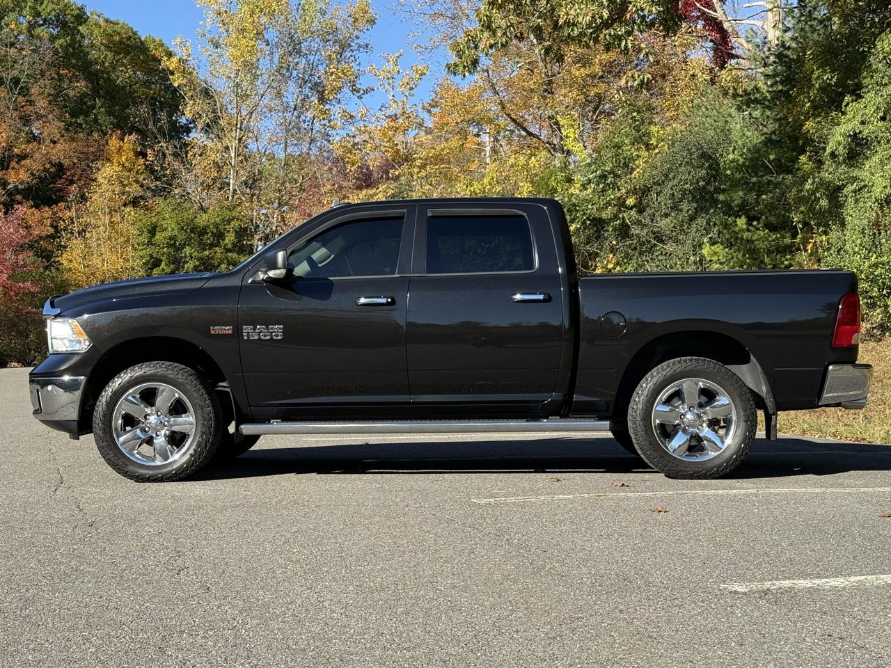 RAM 1500 4WD Crew Cab 140.5" Big Horn 2016
