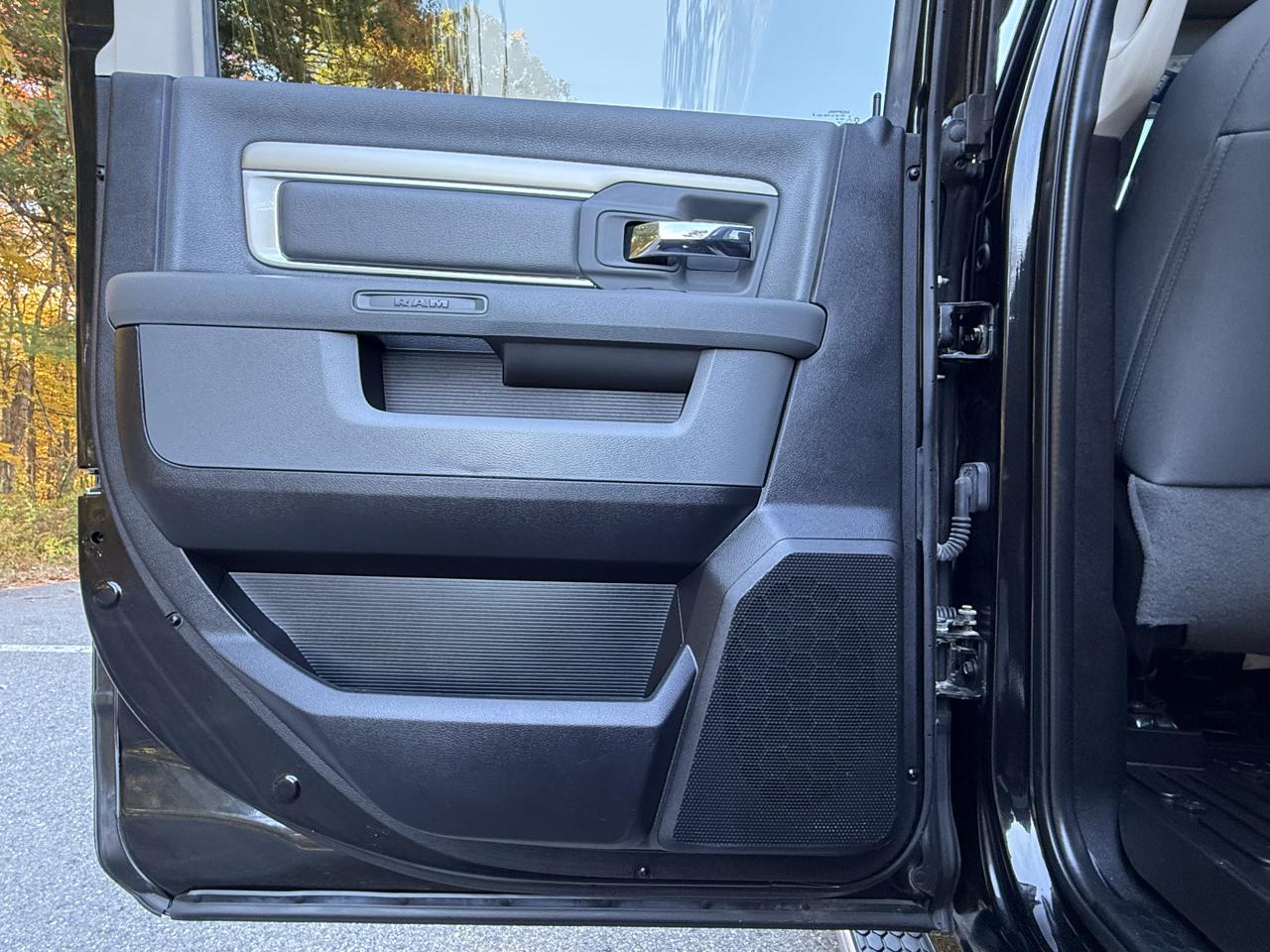 RAM 1500 4WD Crew Cab 140.5" Big Horn 2016