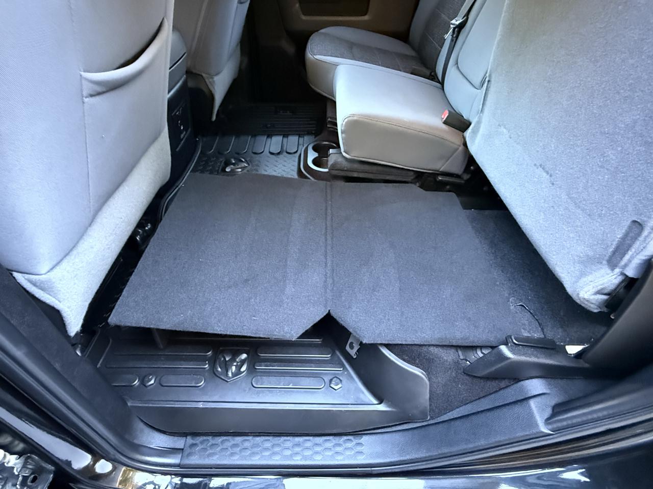 RAM 1500 4WD Crew Cab 140.5" Big Horn 2016