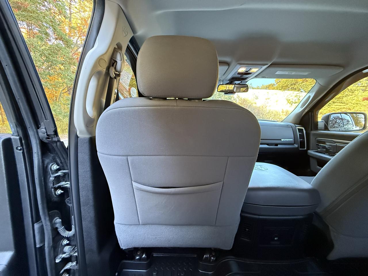 RAM 1500 4WD Crew Cab 140.5" Big Horn 2016