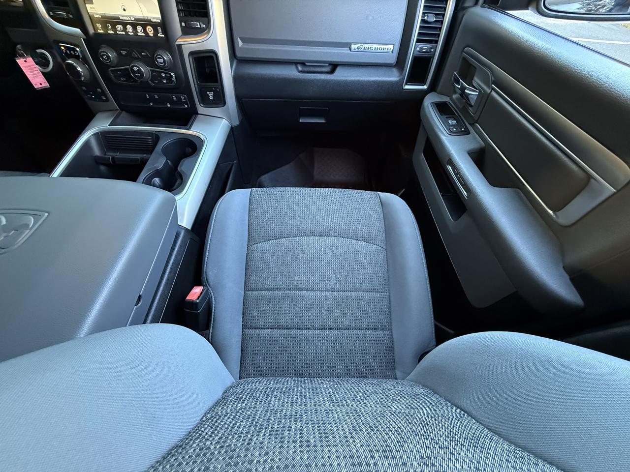 RAM 1500 4WD Crew Cab 140.5" Big Horn 2016