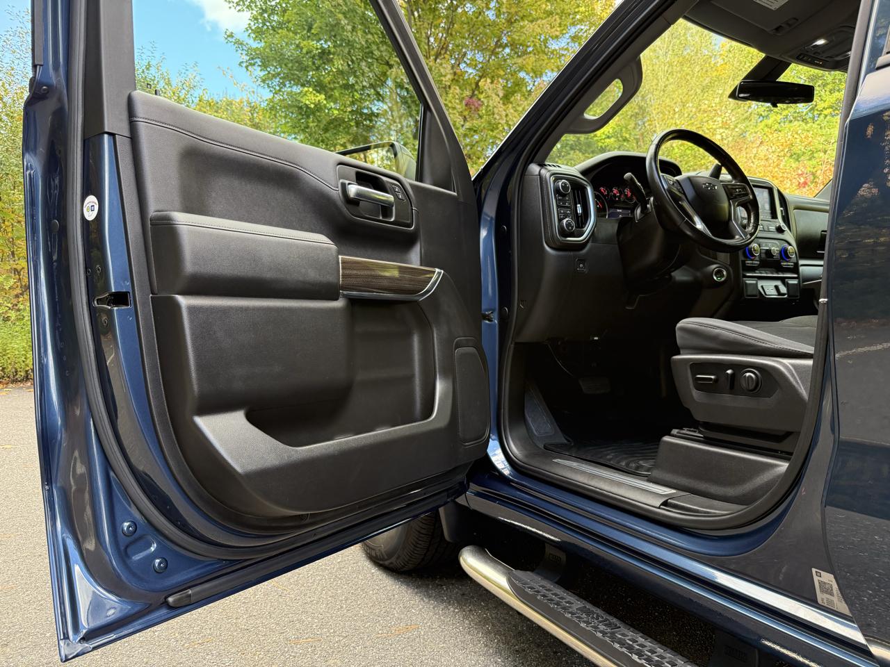 Chevrolet Silverado 1500 4WD Double Cab 147" RST 2019