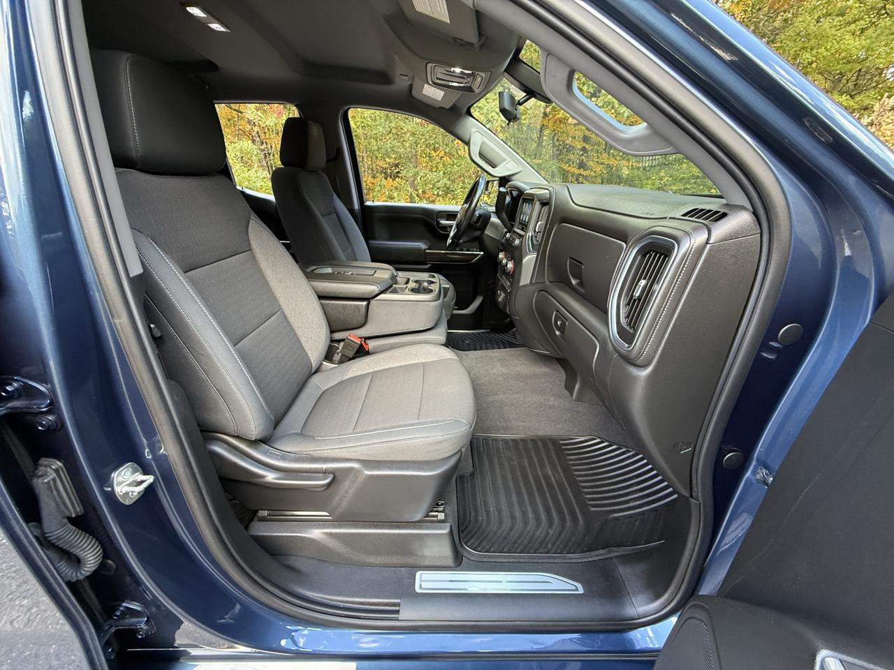 Chevrolet Silverado 1500 4WD Double Cab 147" RST 2019