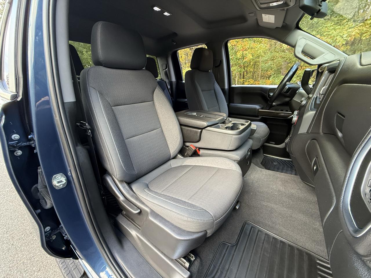 Chevrolet Silverado 1500 4WD Double Cab 147" RST 2019