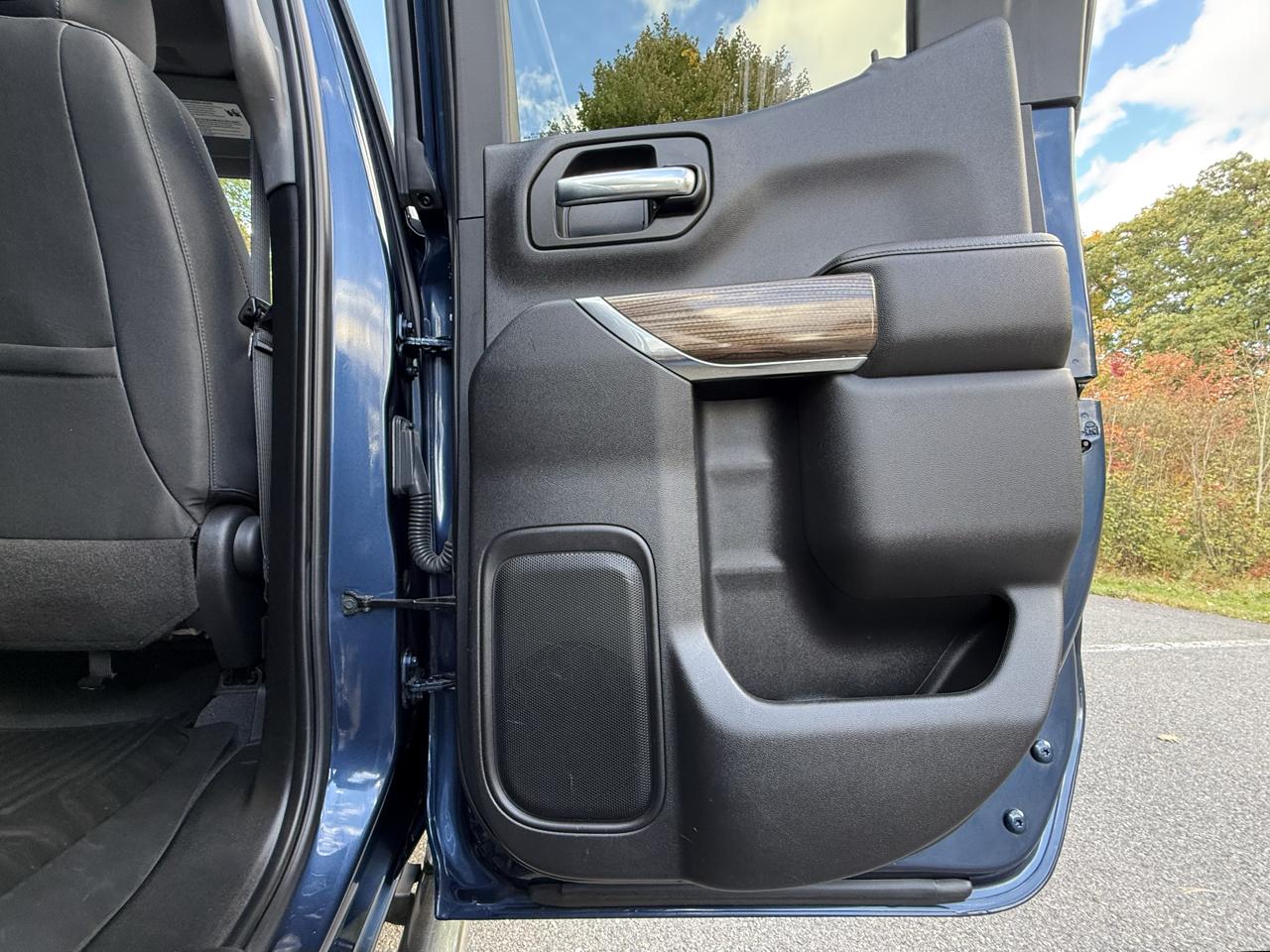 Chevrolet Silverado 1500 4WD Double Cab 147" RST 2019