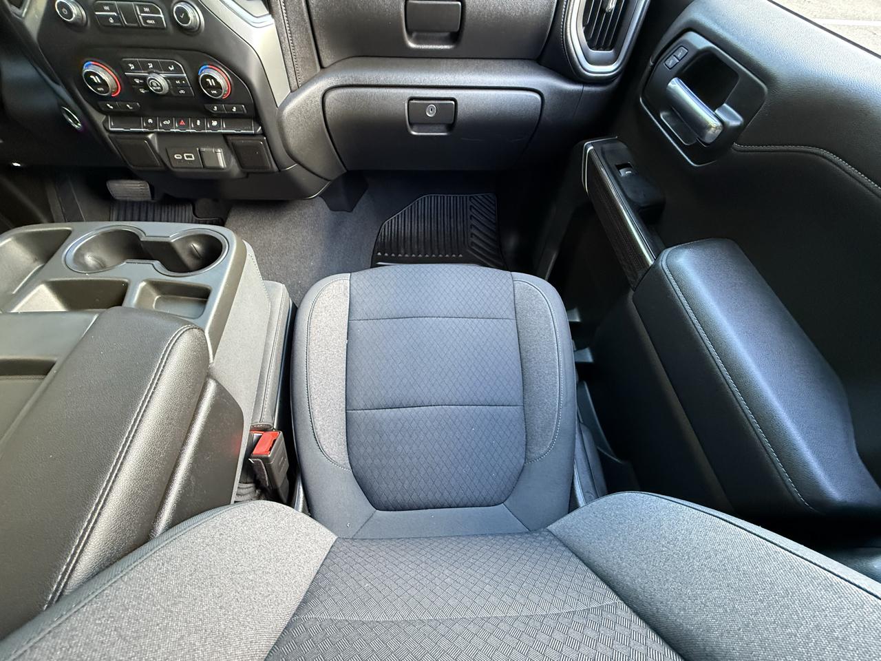 Chevrolet Silverado 1500 4WD Double Cab 147" RST 2019