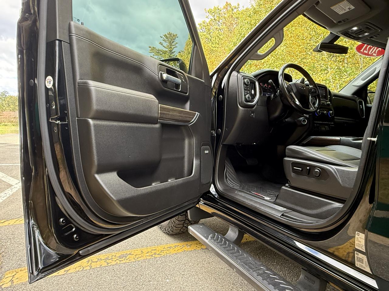 Chevrolet Silverado 1500 4WD Crew Cab 147" LT Trail Boss 2021