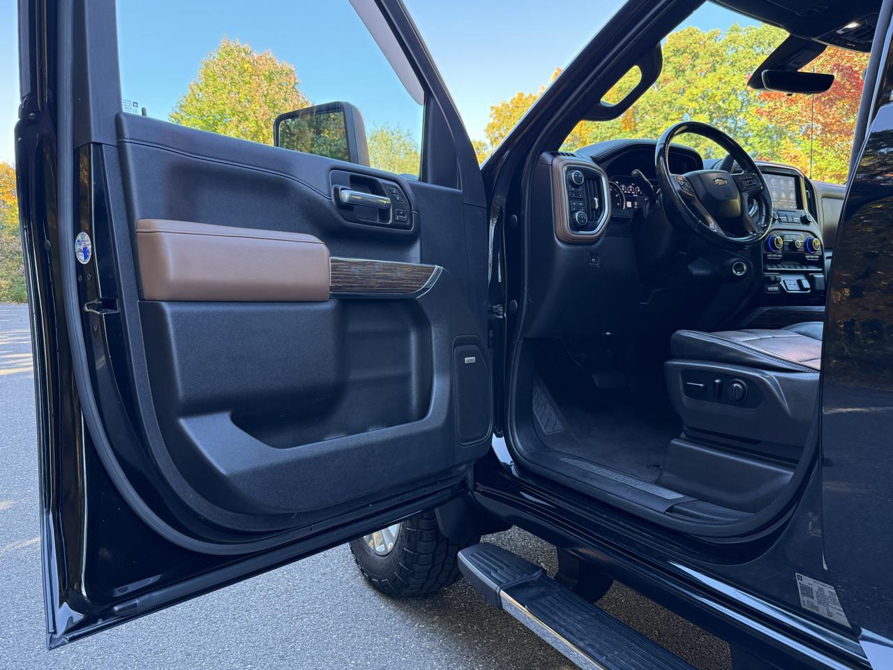 Chevrolet Silverado 3500HD 4WD Crew Cab 159" High Country 2020