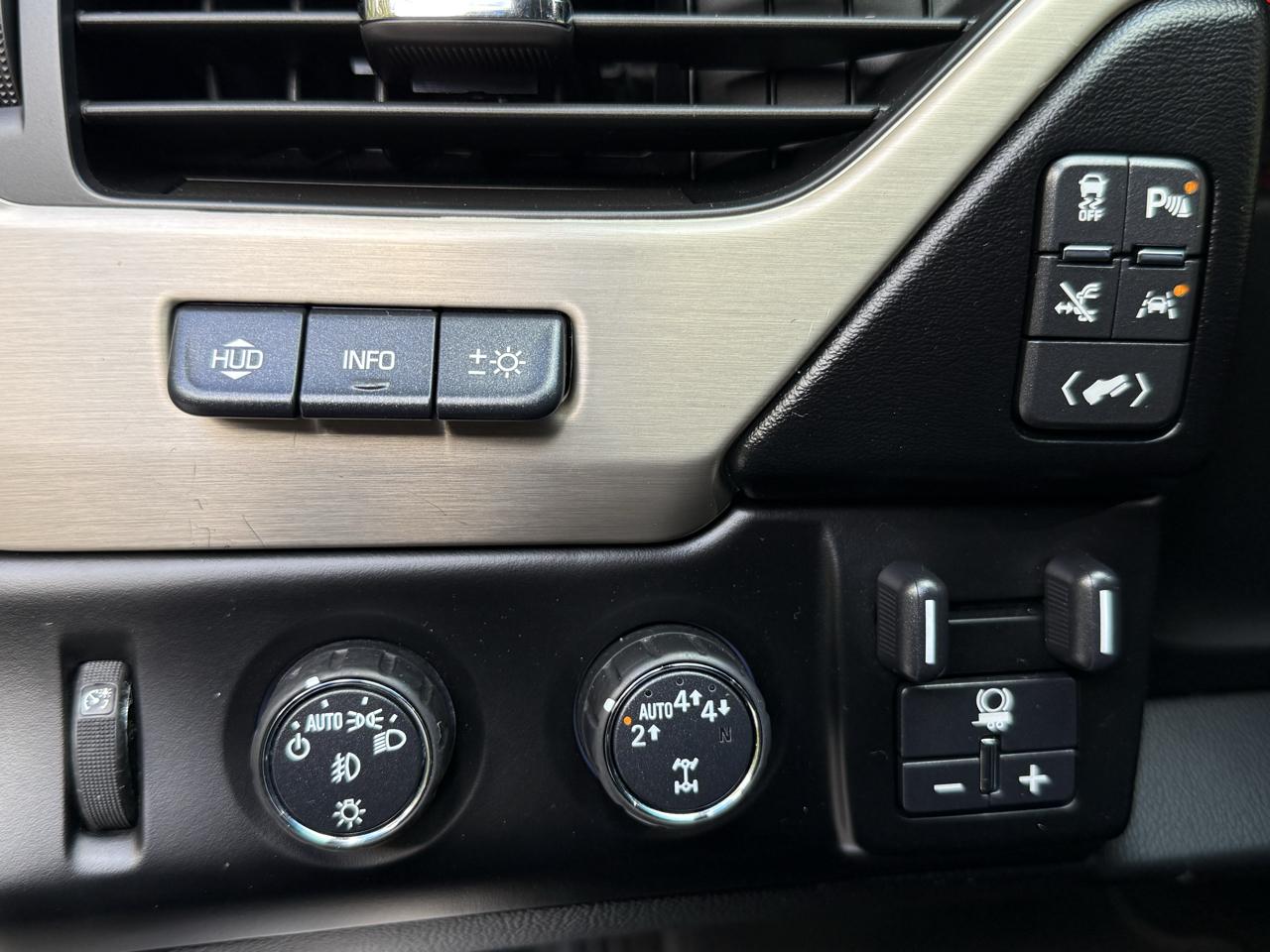 GMC Yukon 4WD 4dr Denali 2018