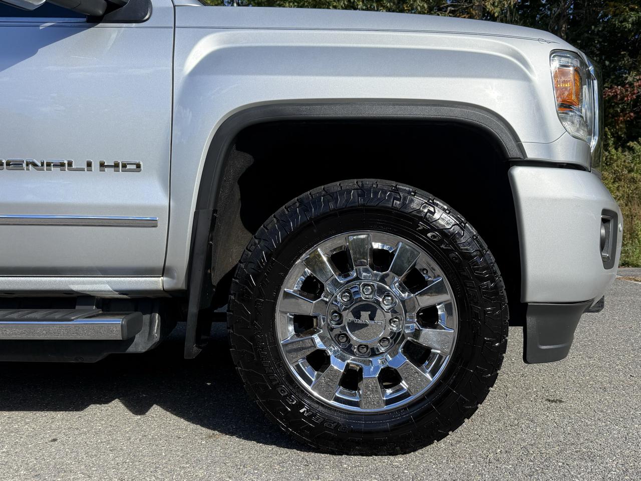 GMC Sierra 2500HD 4WD Crew Cab 153.7" Denali 2018