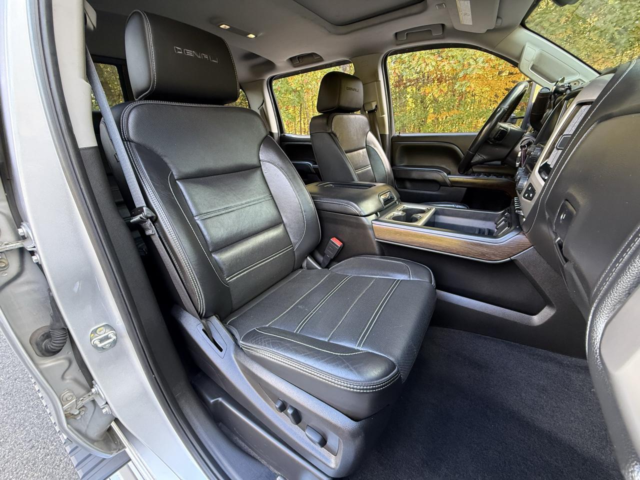 GMC Sierra 2500HD 4WD Crew Cab 153.7" Denali 2018