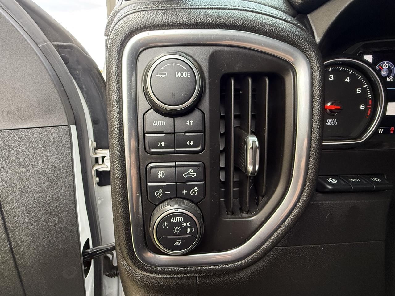 Chevrolet Silverado 2500HD 4WD Crew Cab 159" High Country 2020