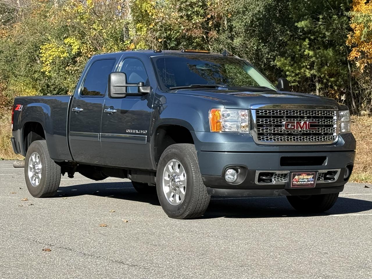GMC Sierra 2500HD 4WD Crew Cab 153.7" Denali 2011
