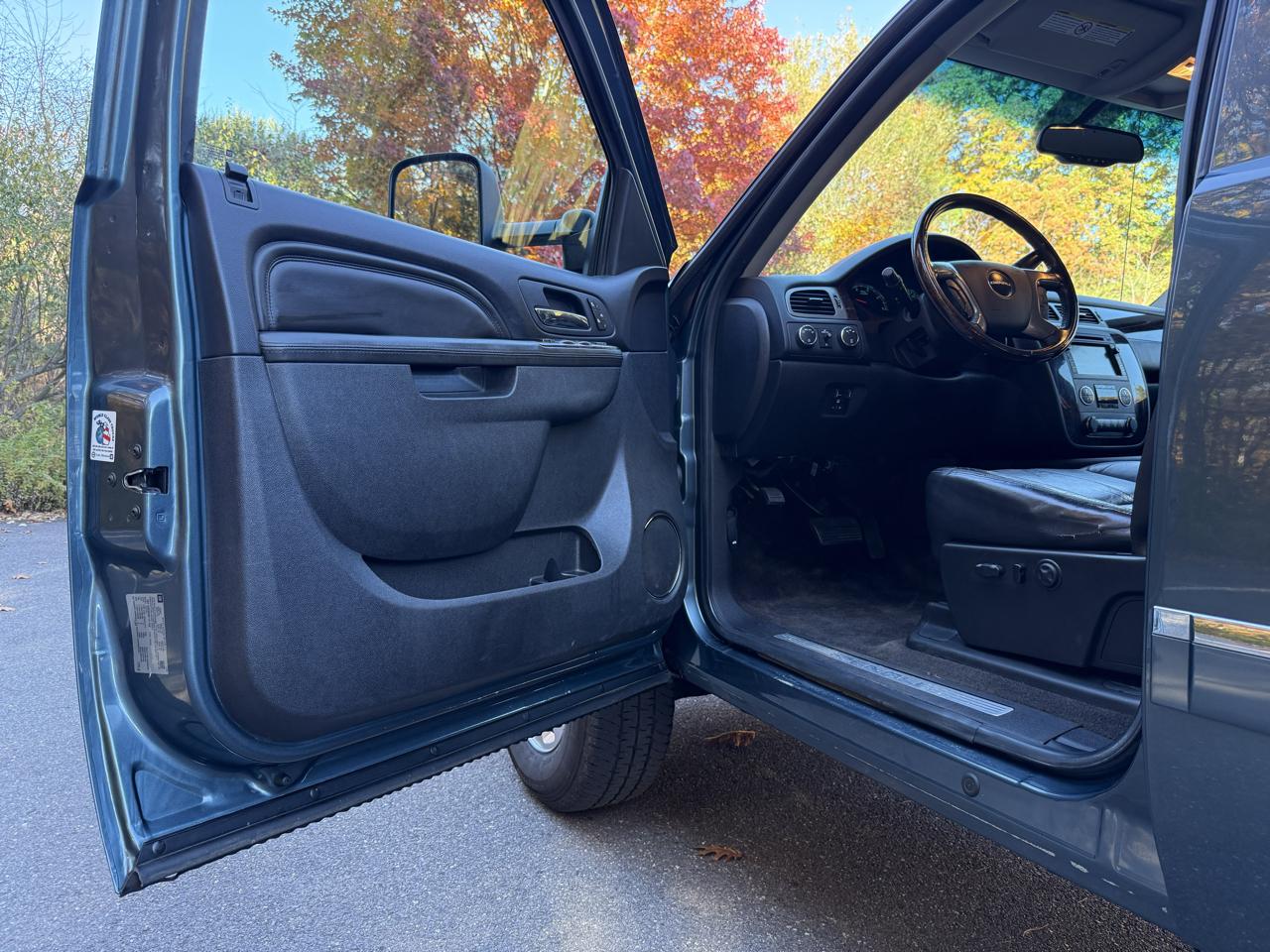 GMC Sierra 2500HD 4WD Crew Cab 153.7" Denali 2011