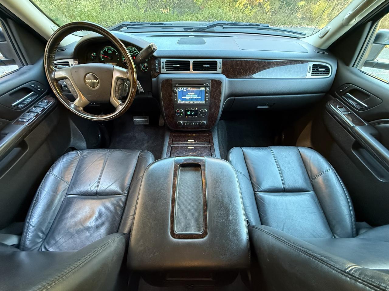 GMC Sierra 2500HD 4WD Crew Cab 153.7" Denali 2011