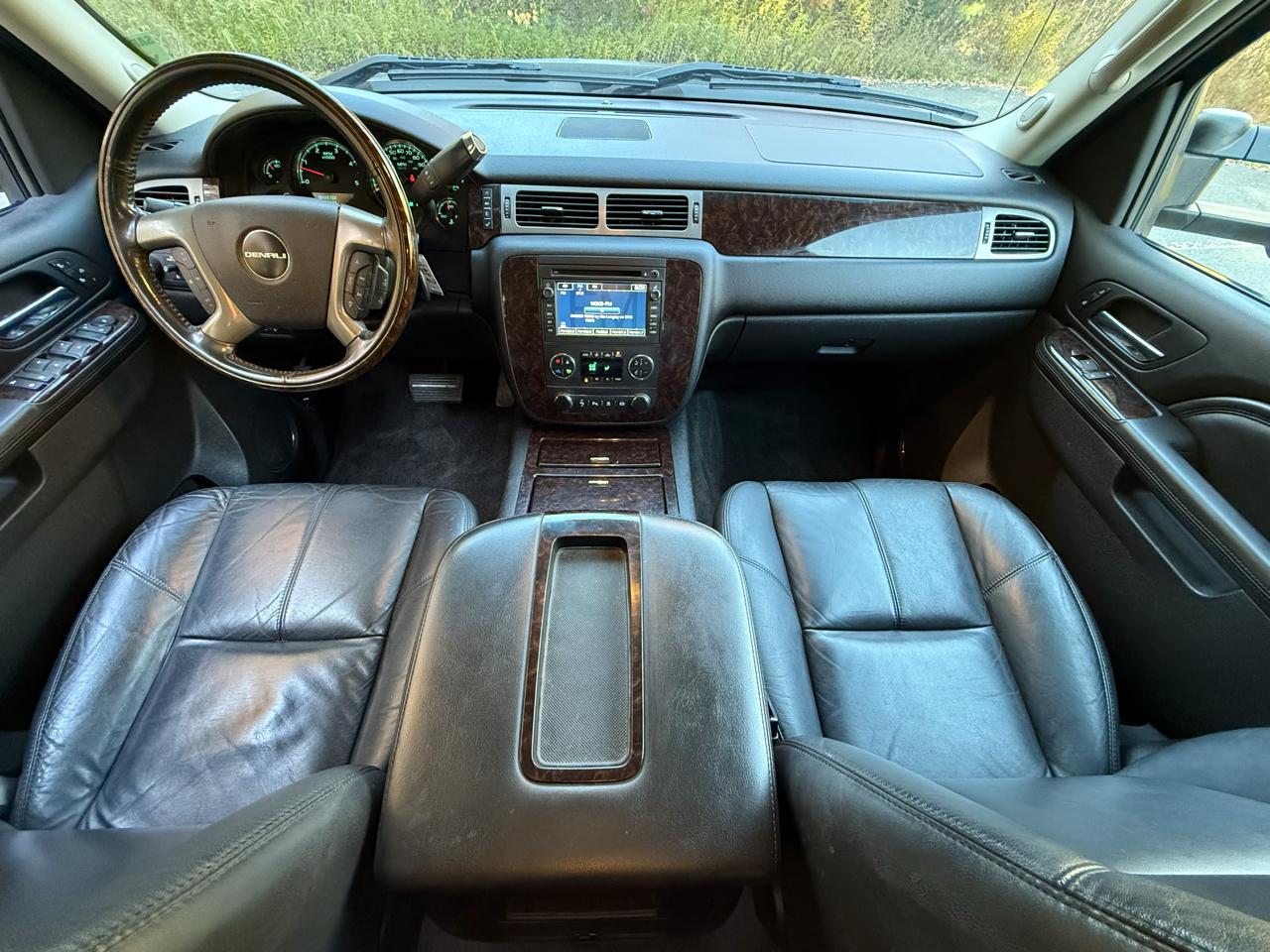 GMC Sierra 2500HD 4WD Crew Cab 153.7" Denali 2011