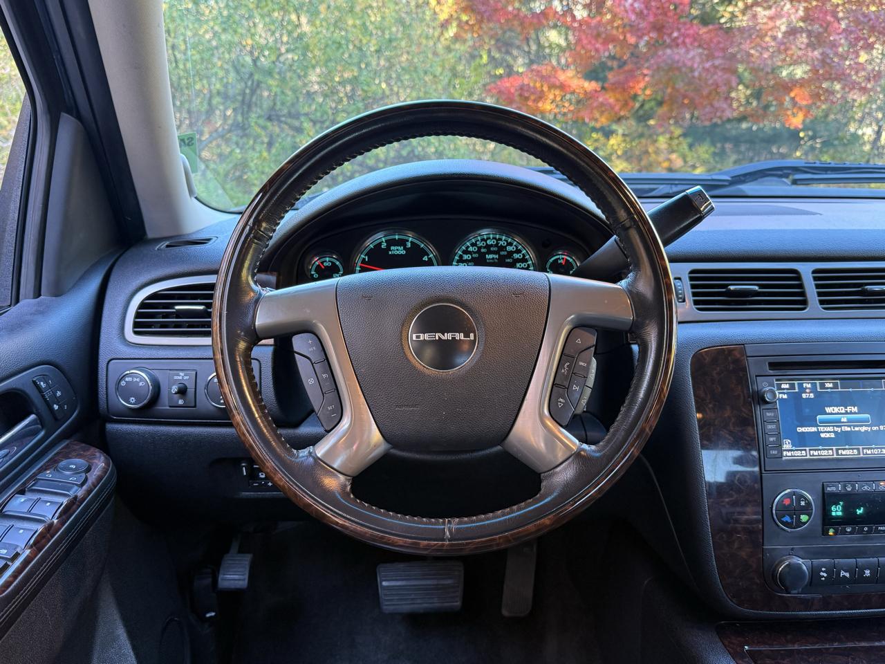 GMC Sierra 2500HD 4WD Crew Cab 153.7" Denali 2011