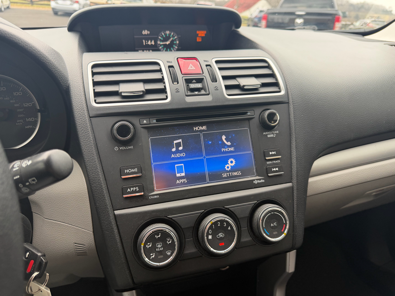 Subaru Forester  2017