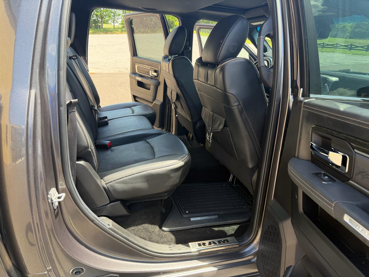 RAM 1500 Longhorn Crew Cab LWB 4WD 2016