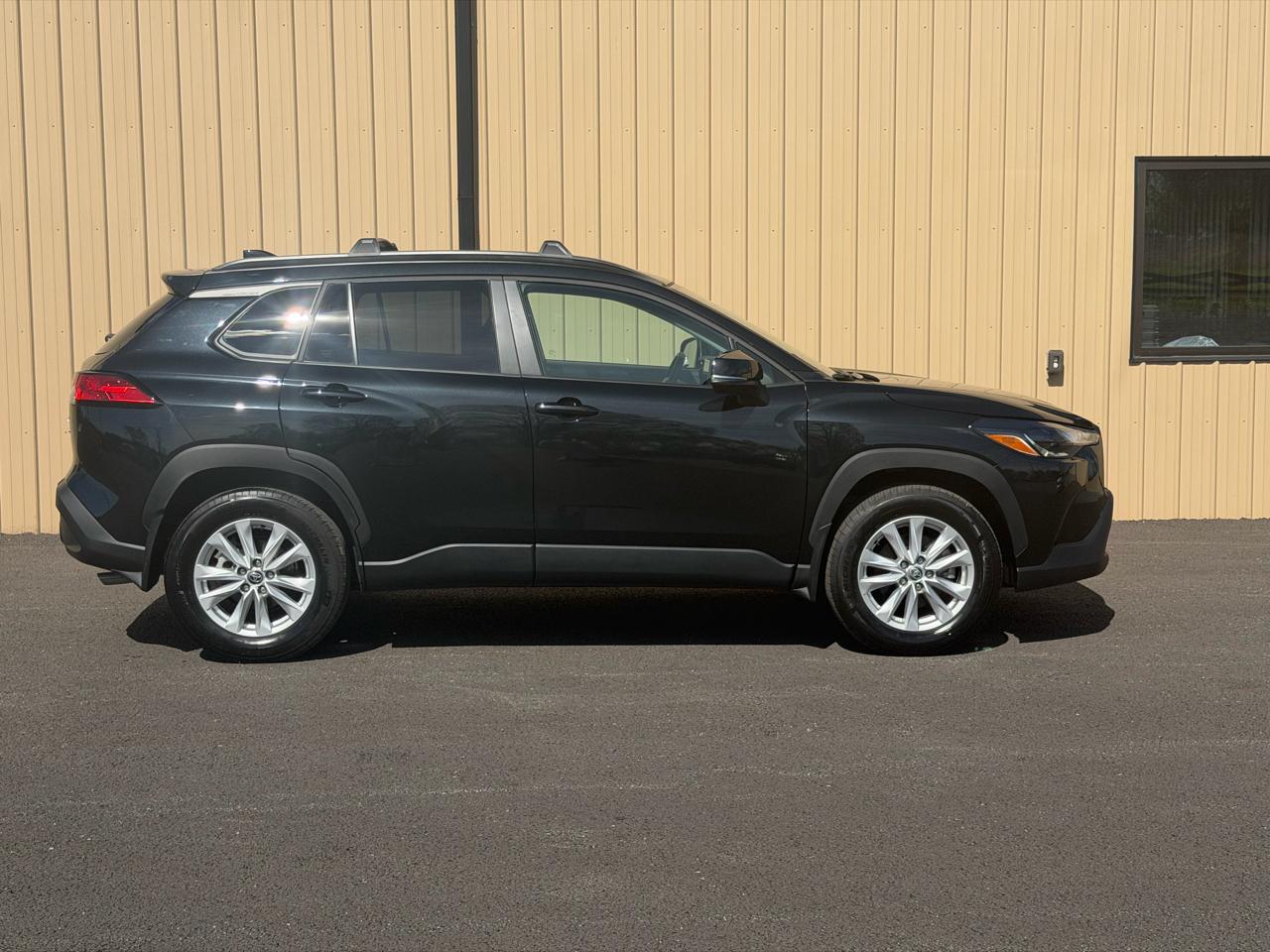 Toyota Corolla Cross  2024