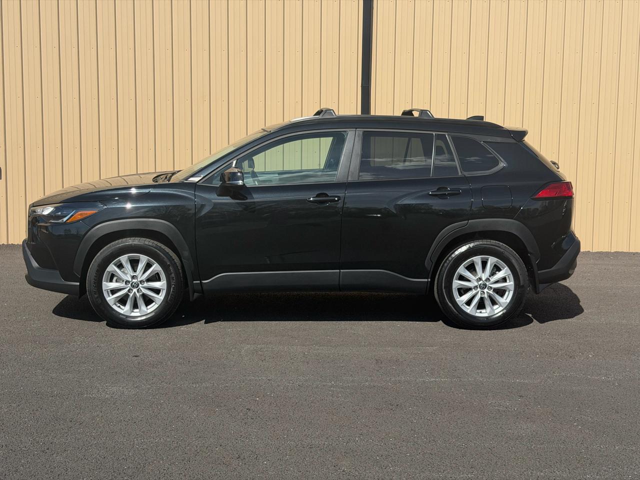 Toyota Corolla Cross  2024