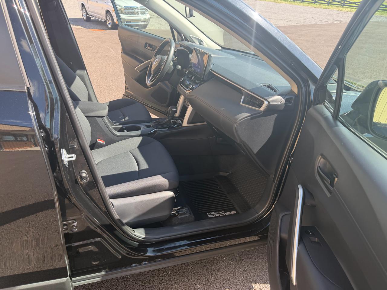 Toyota Corolla Cross  2024