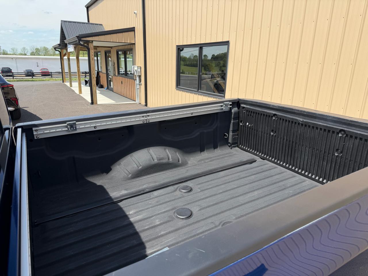 Nissan Titan XD SL 4WD Diesel 2016