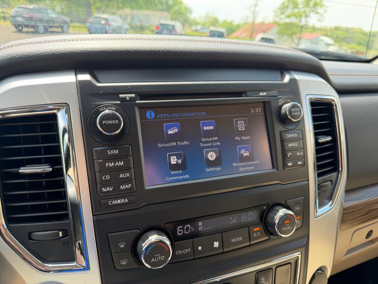 Nissan Titan XD SL 4WD Diesel 2016