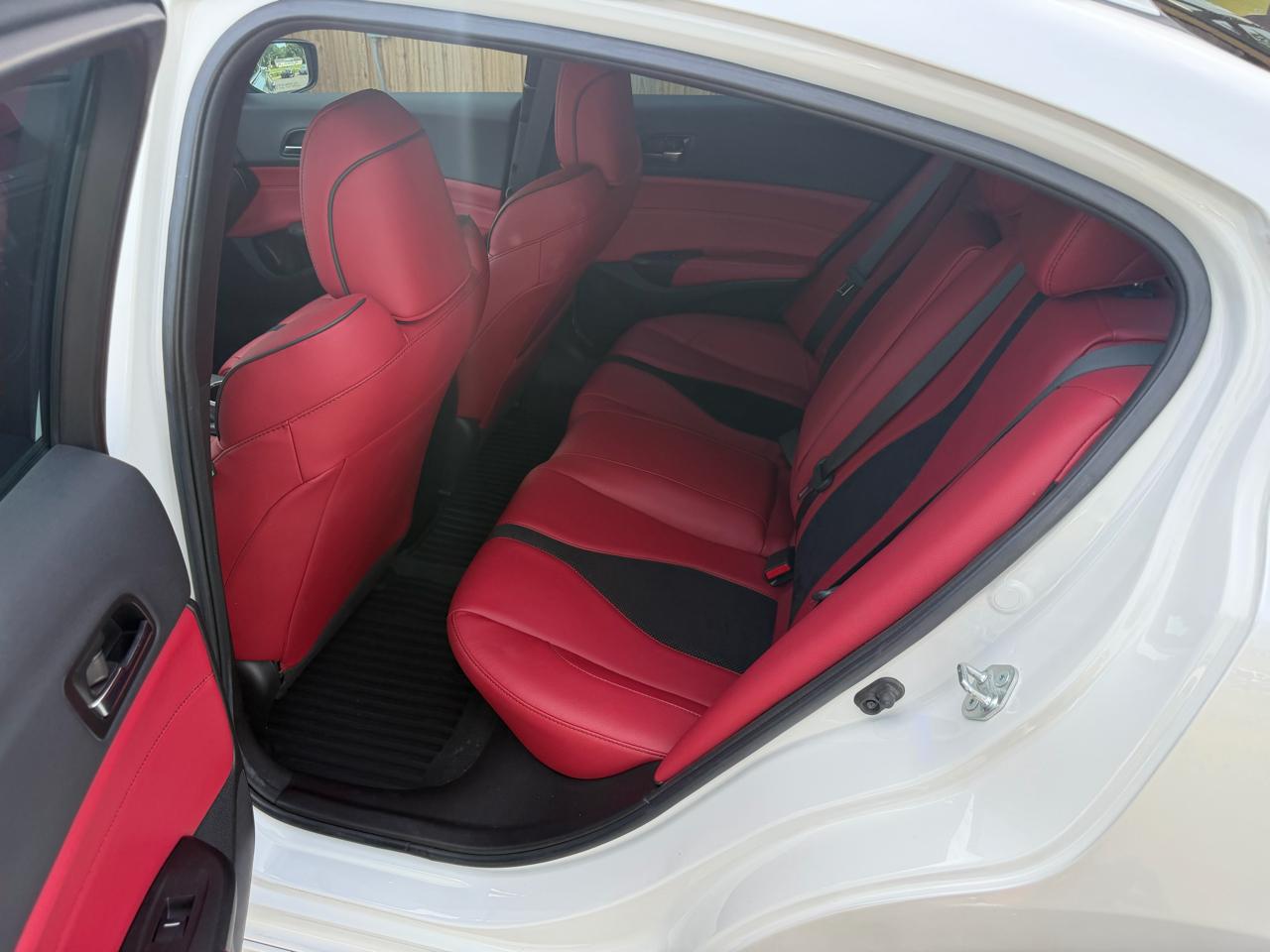 Acura ILX 8-Spd AT w/ Premium & A-SPEC Packages 2022