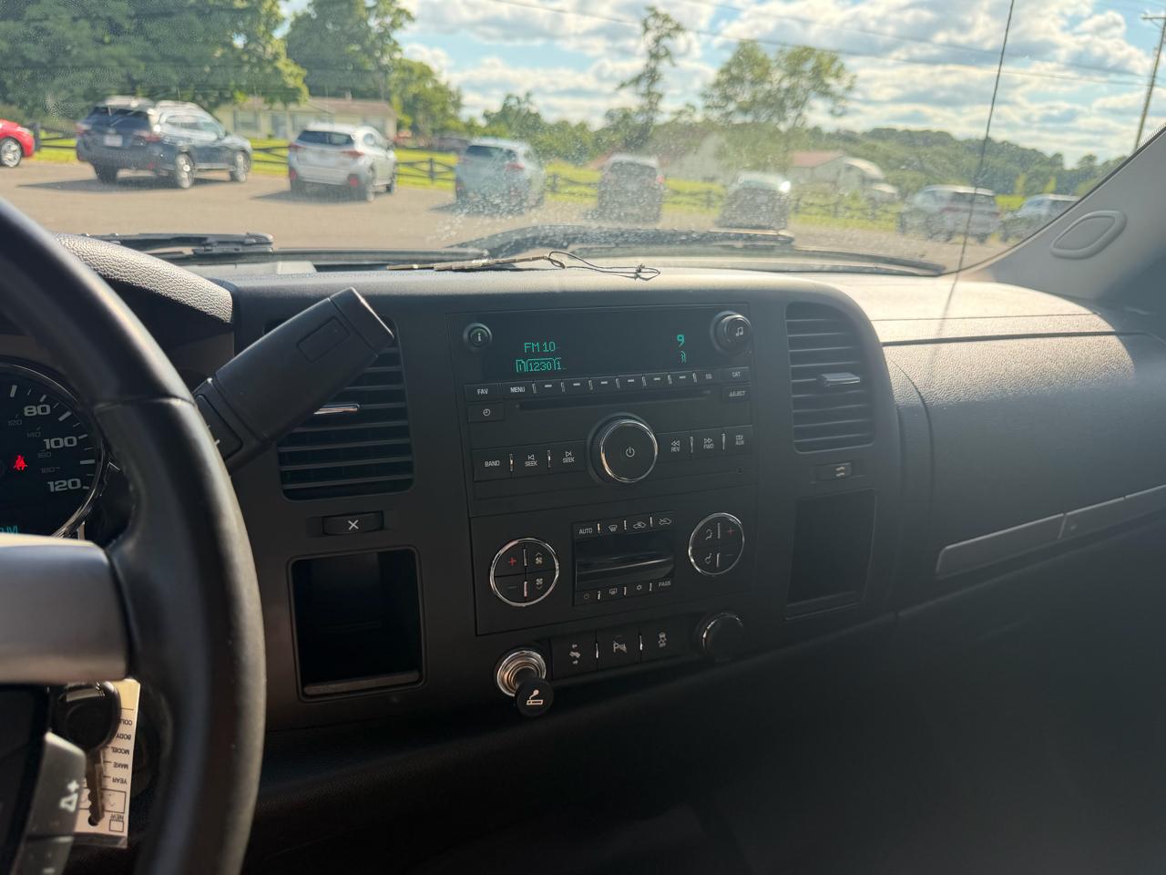 GMC Sierra 1500 SLE Crew Cab 2WD 2012