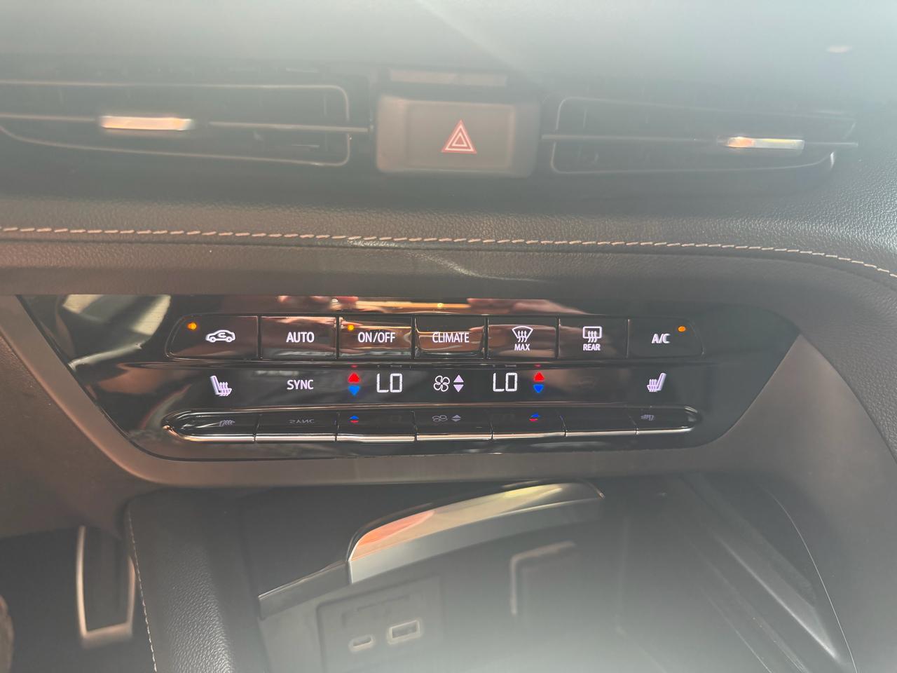 Buick Envision  2023