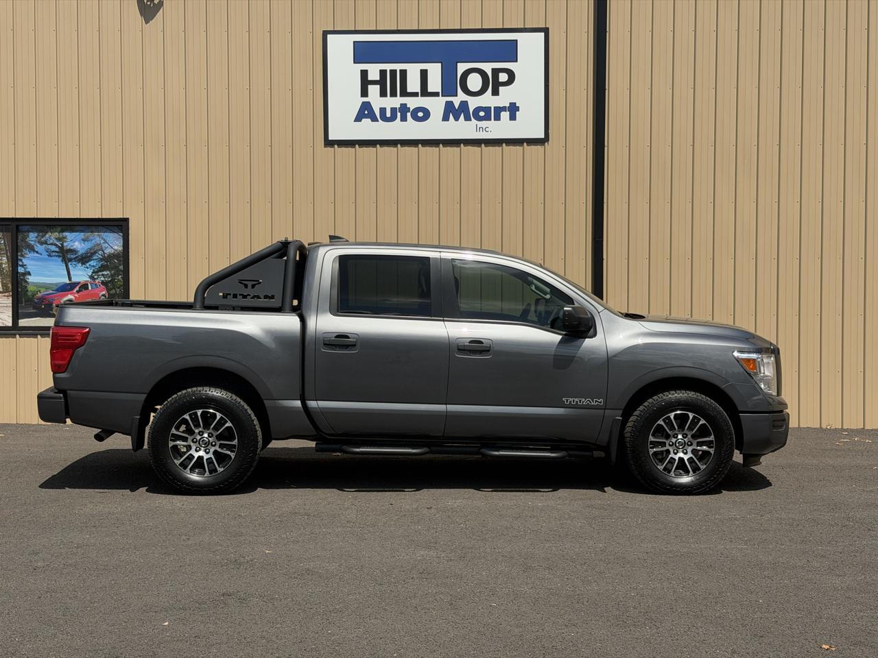 Nissan Titan  2022