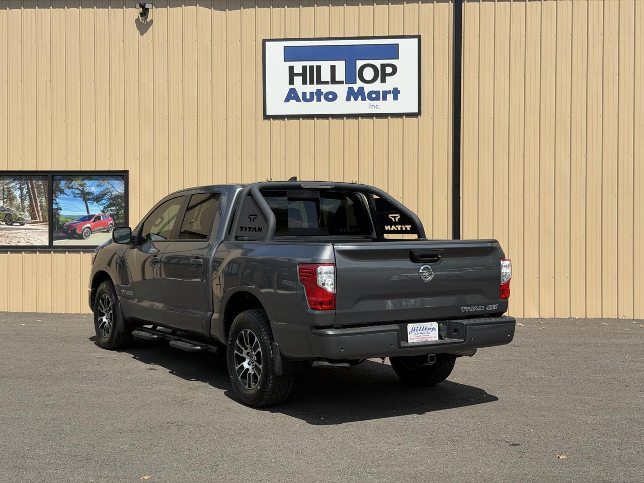 Nissan Titan  2022