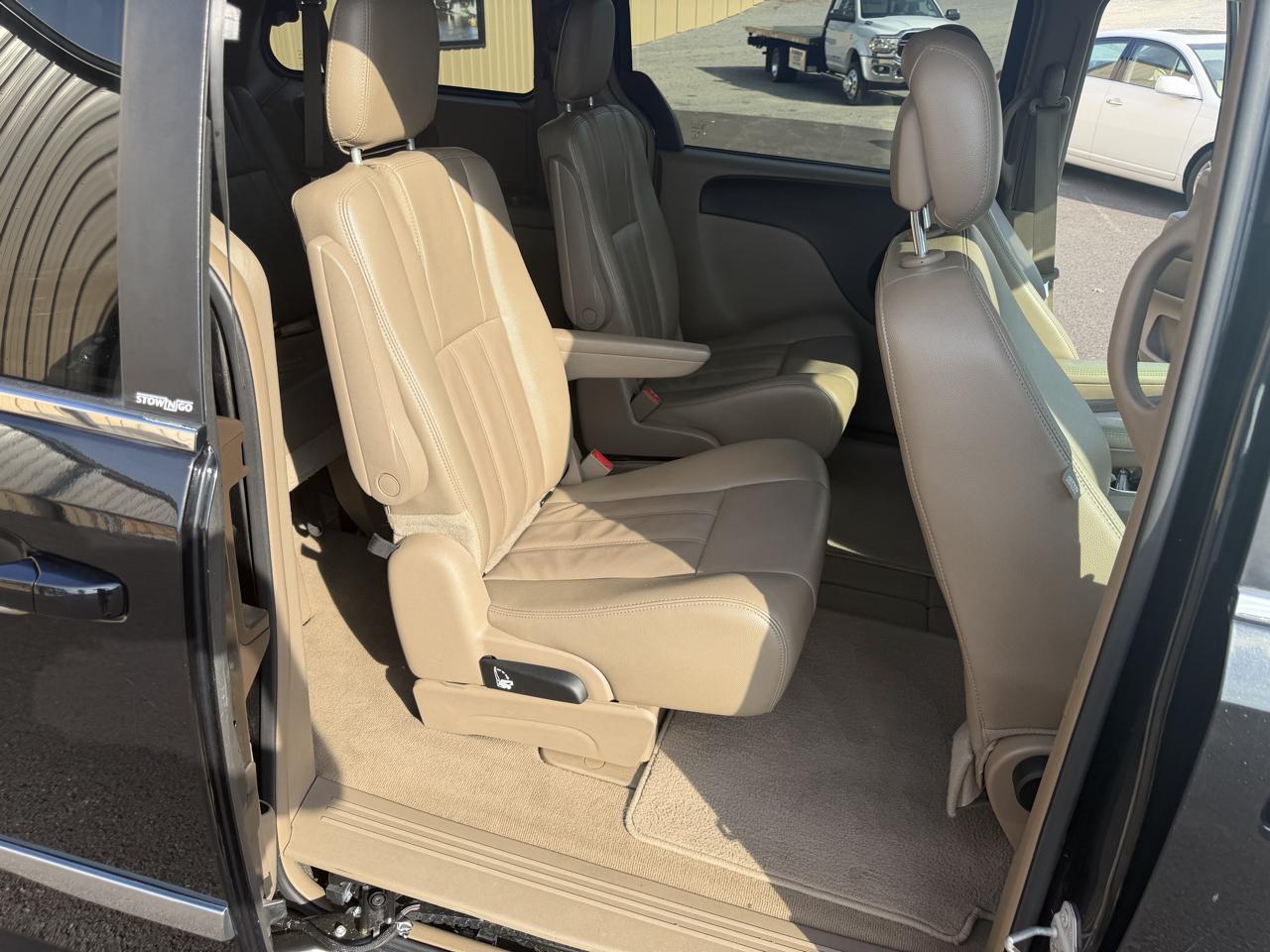 Chrysler Town & Country  2014