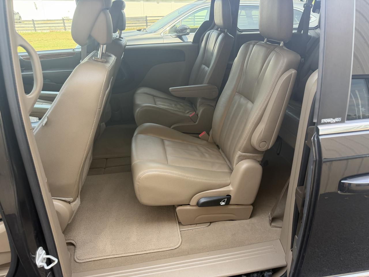 Chrysler Town & Country  2014