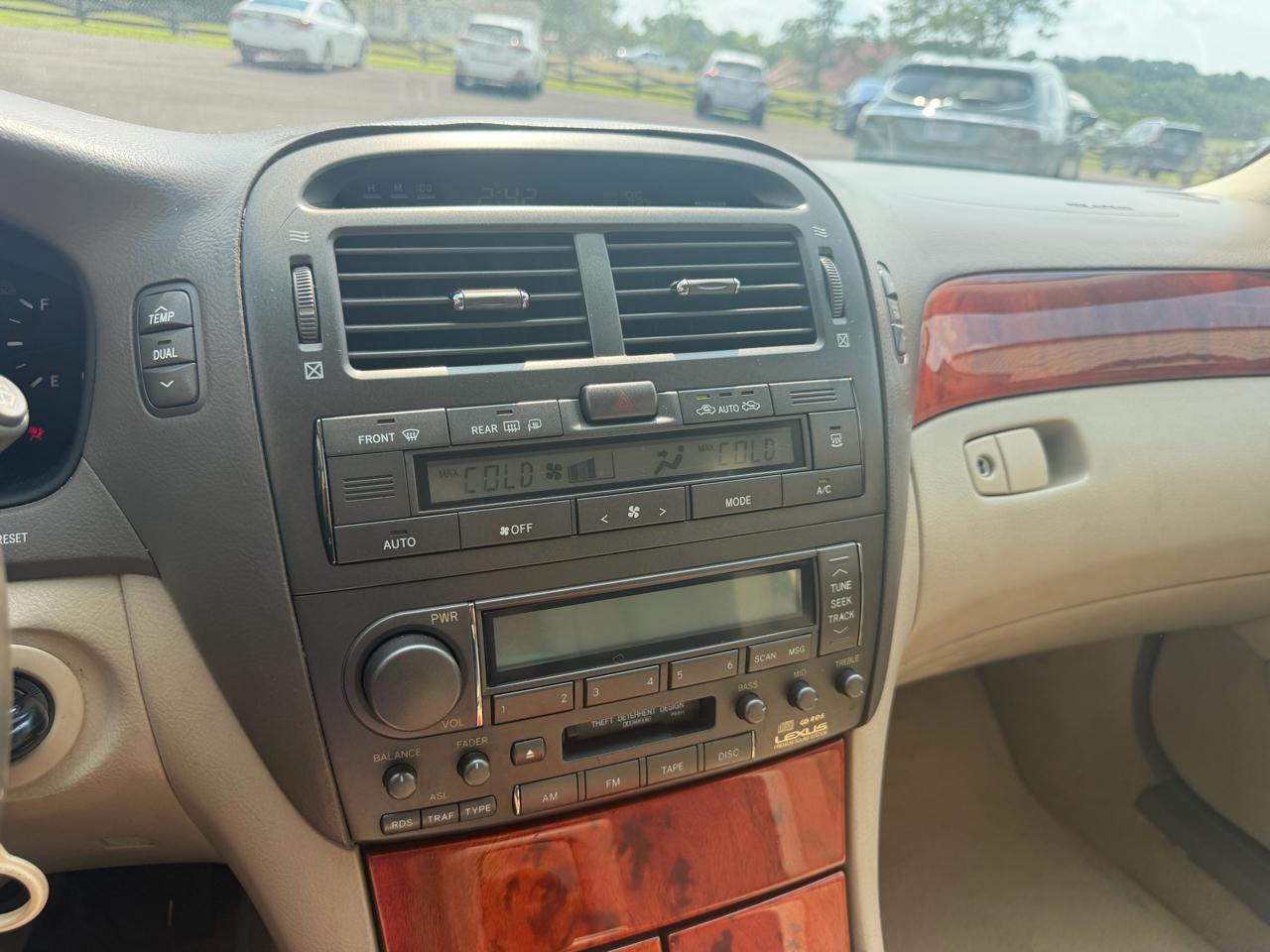 Lexus LS 430  2003