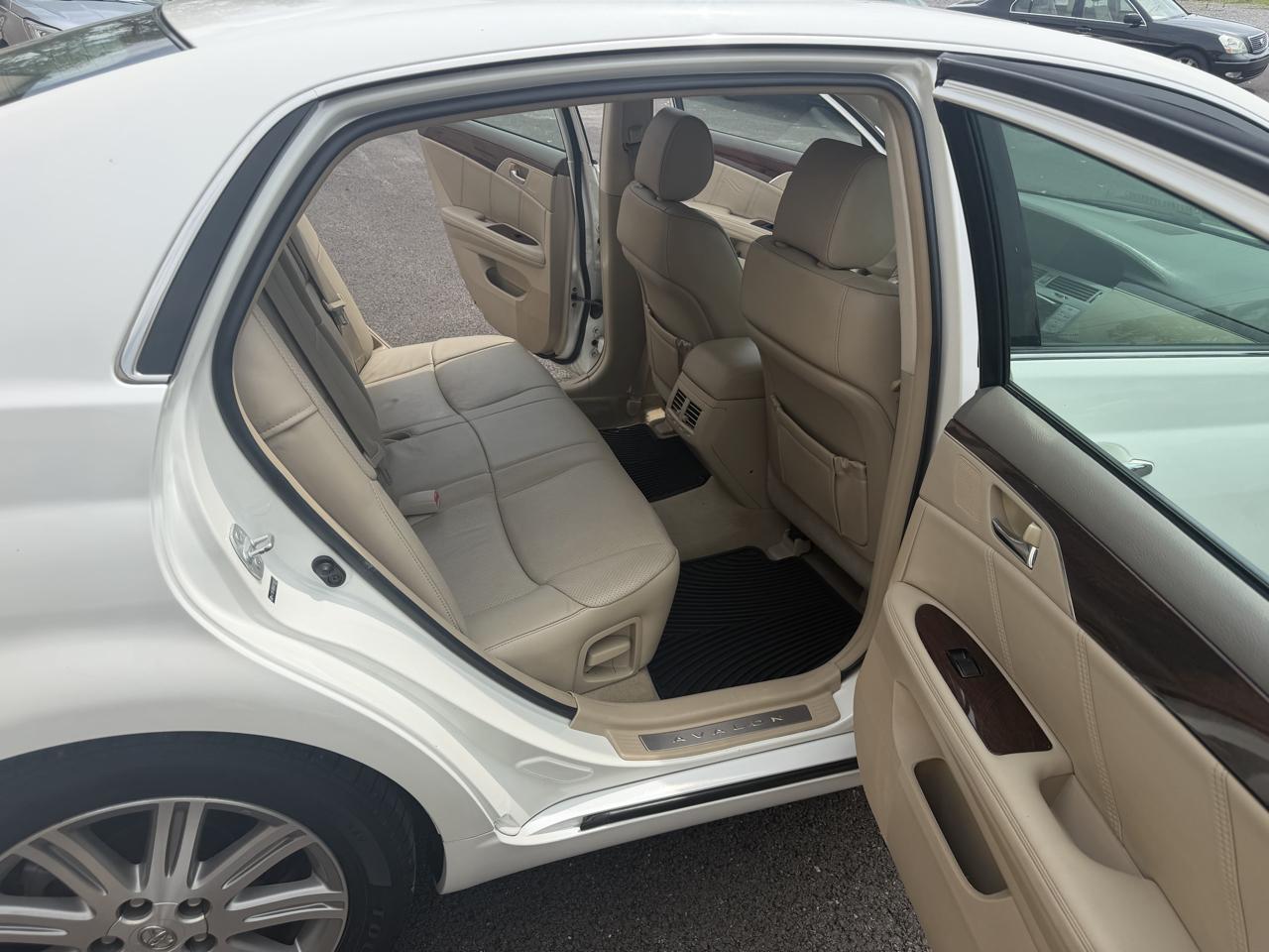 Toyota Avalon Limited 2008