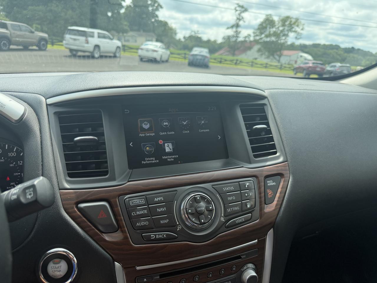 Nissan Pathfinder Platinum 2020