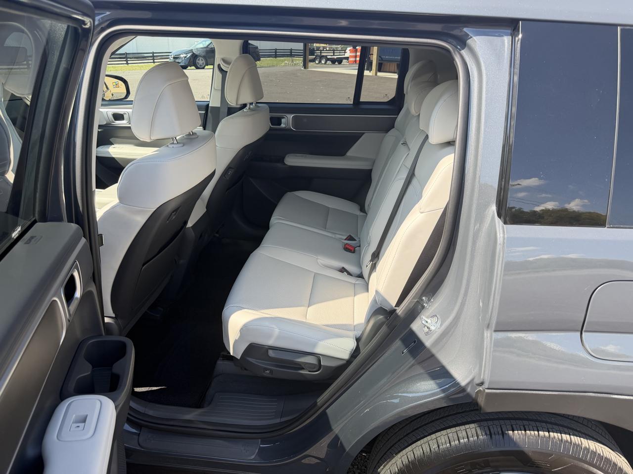 Hyundai Santa Fe SEL 2026