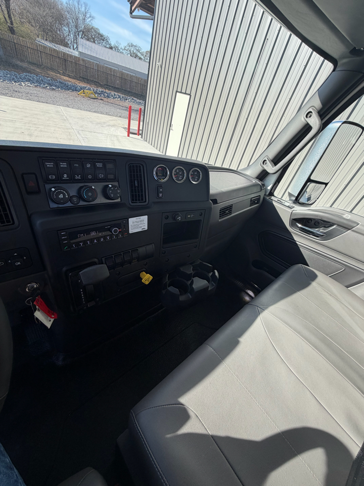 International MV607  2025