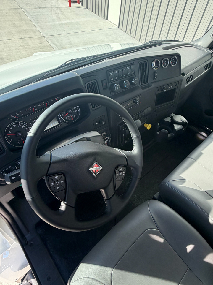 International MV607  2025