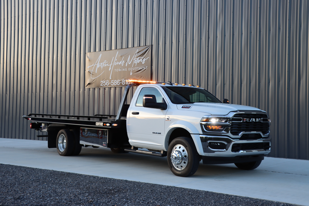 RAM 5500 Chassis Cab Big Horn 4x2 Reg Cab 120" CA 204.5" WB 2025