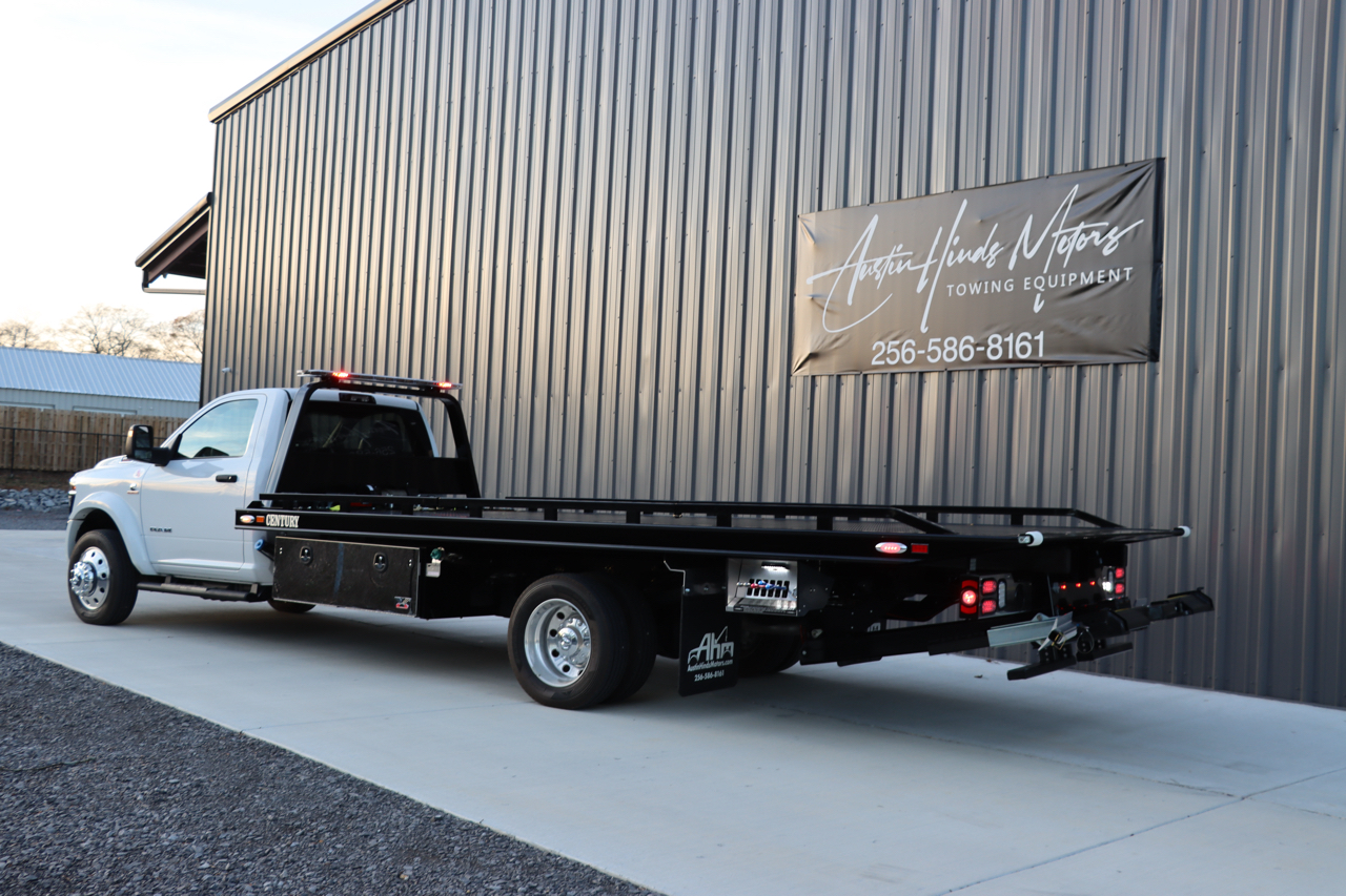 RAM 5500 Chassis Cab Big Horn 4x2 Reg Cab 120" CA 204.5" WB 2025